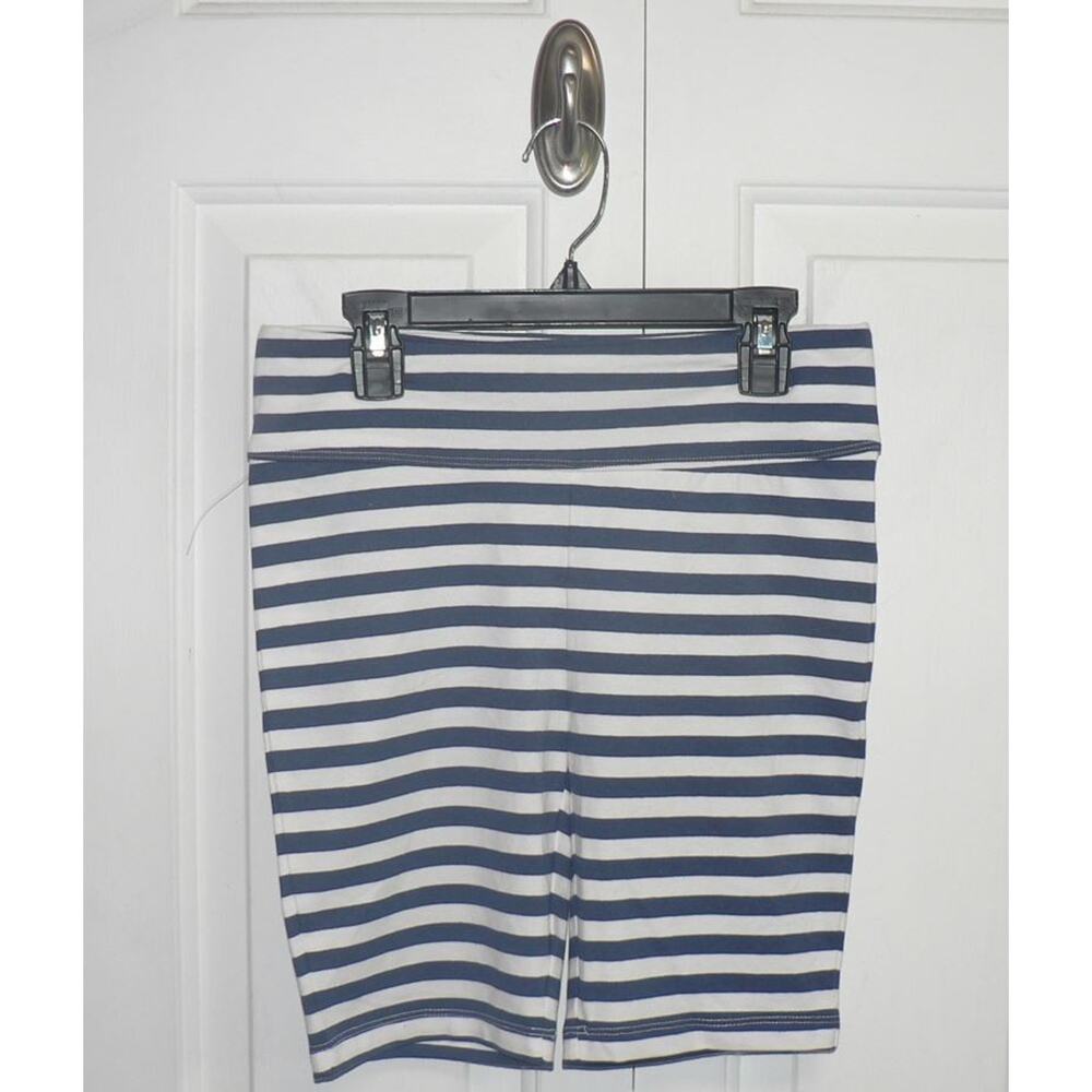 Nordstrom Girls Everyday Bike Shorts in Blue/White Stripe XL (14/16) MSRP $15